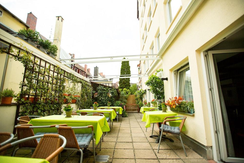 Burghotel Nuernberg Ngoại thất bức ảnh